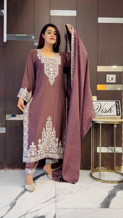 Pari Pakistani Kaftan Set 10