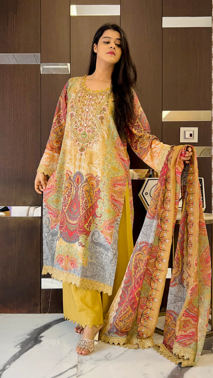 Lubna Pakistani Lawn Set 03