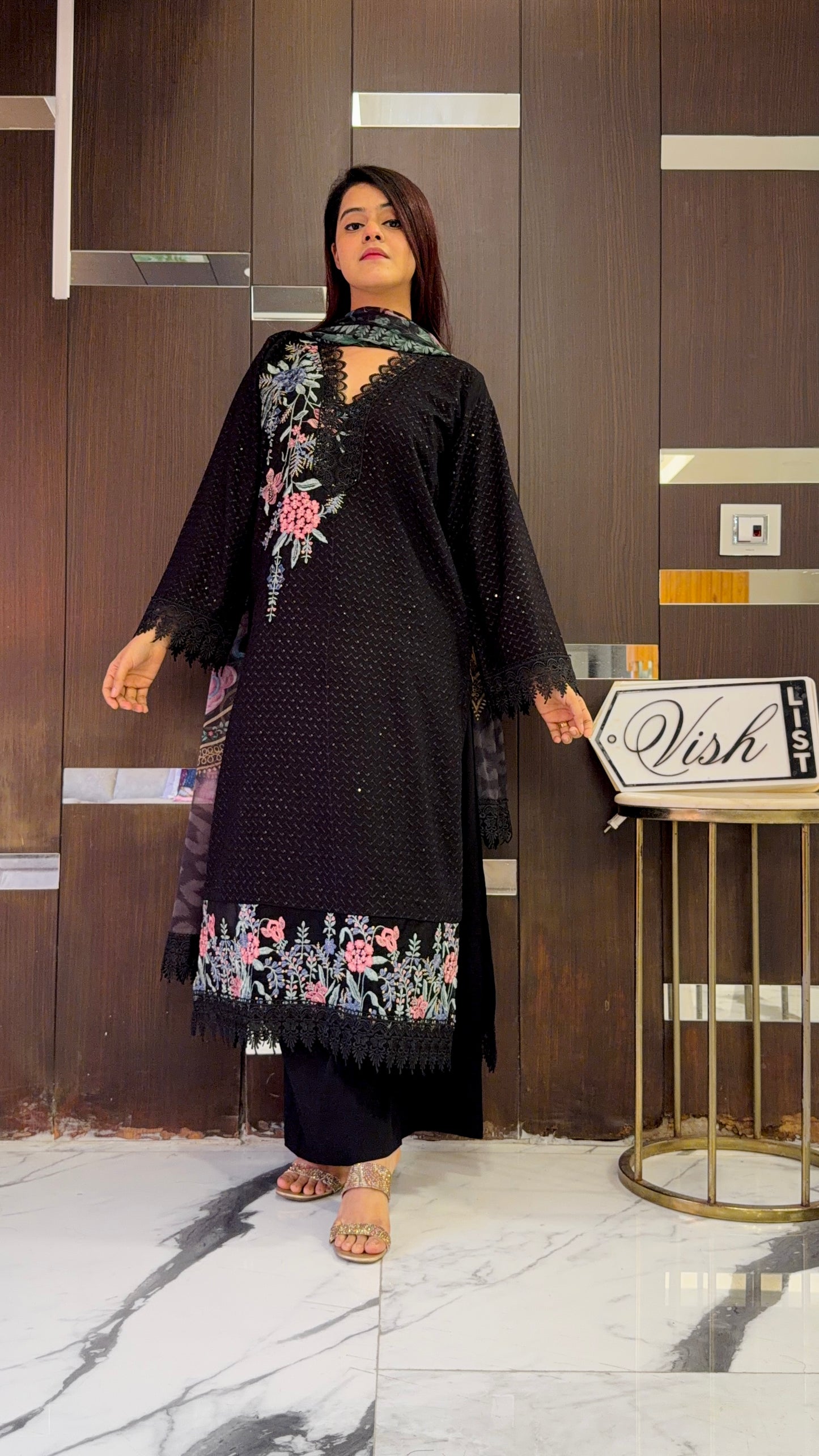 Jazmin Pakistani Luxe Lawn Set 03