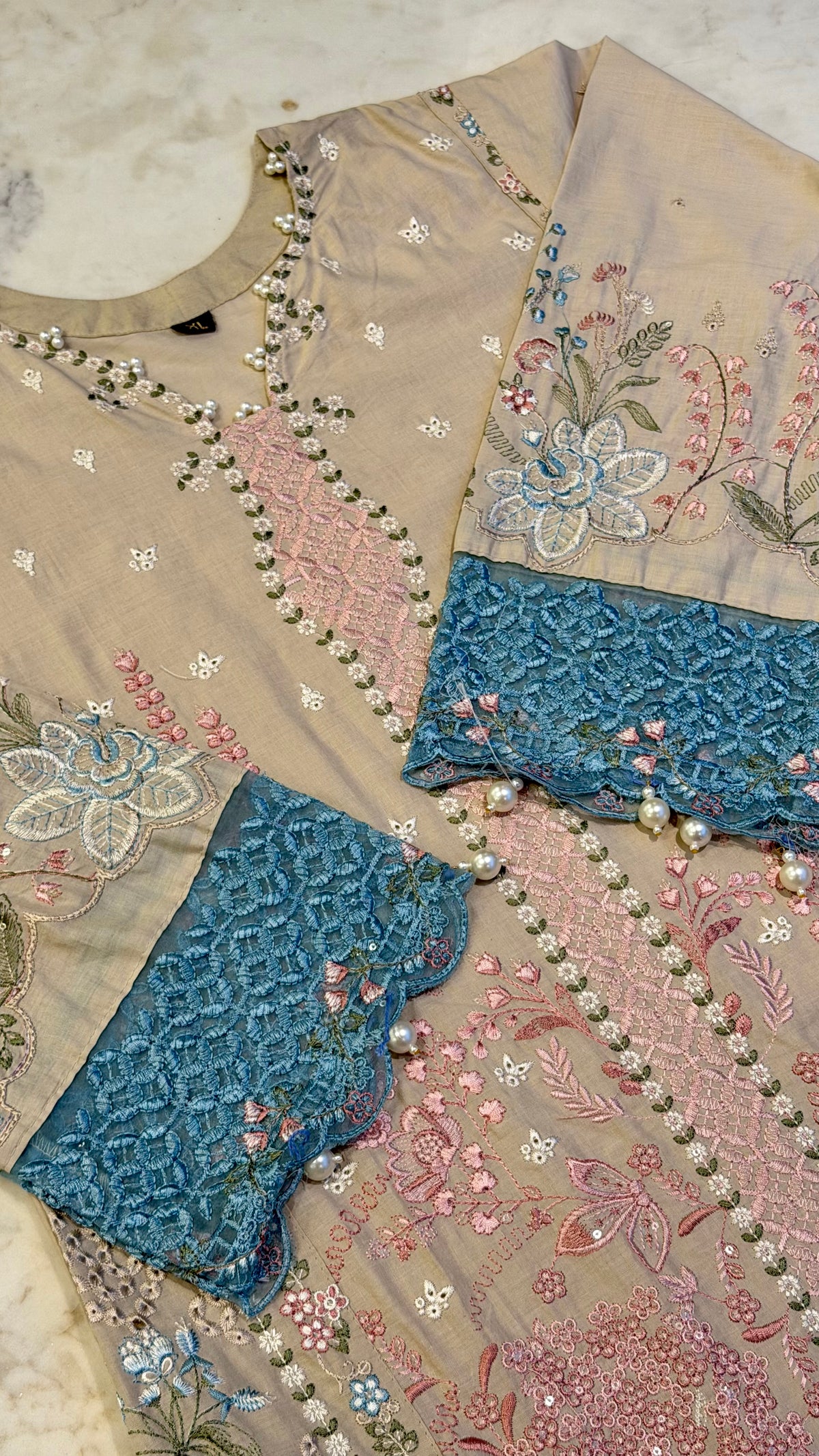 Kifara Pakistani Luxe Lawn Set 03