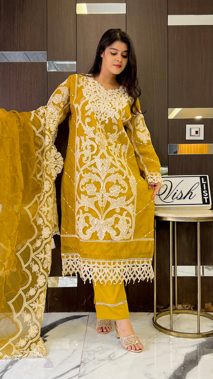 Safeera Pakistani Formal 03