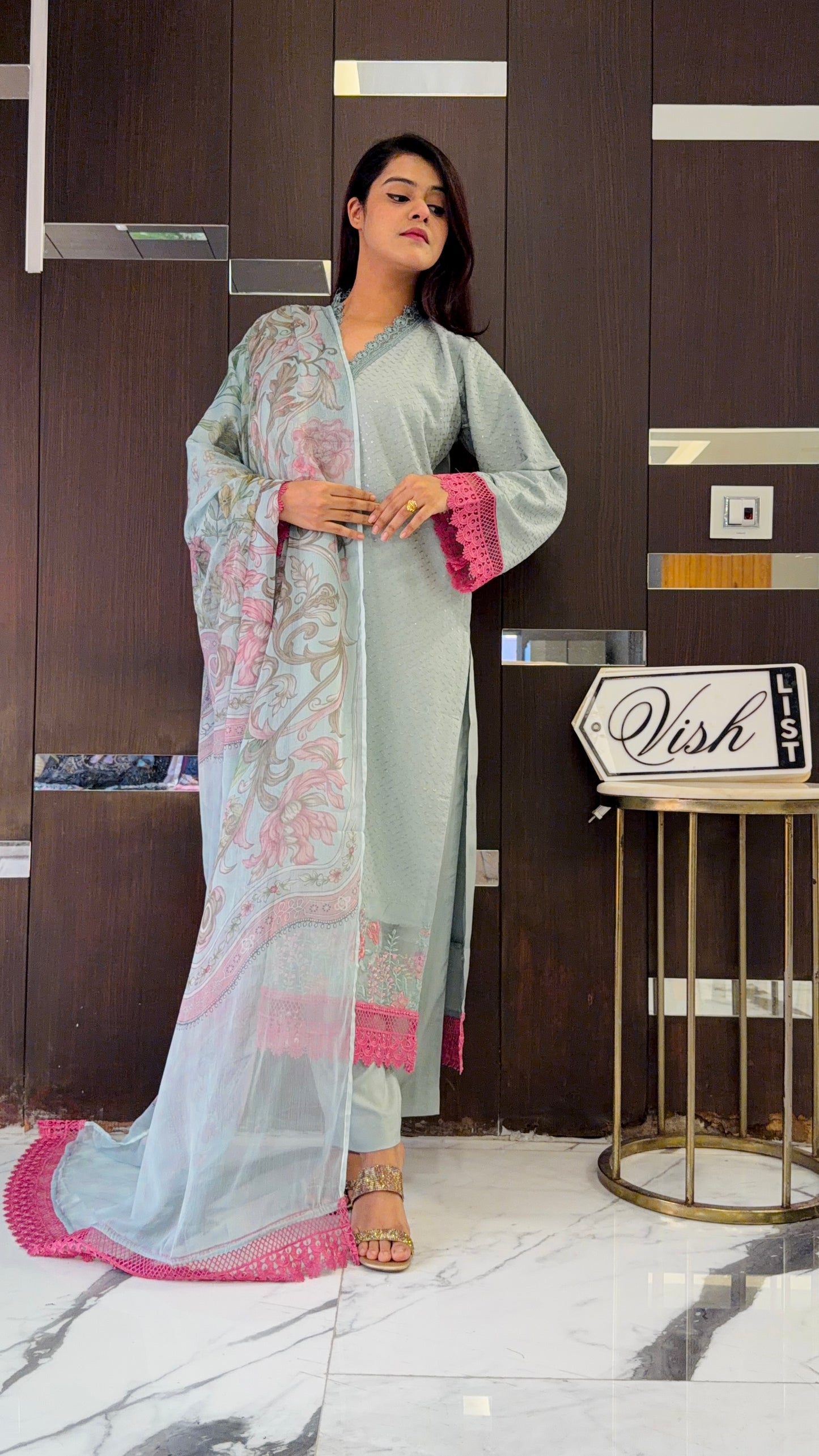 Jazmin Pakistani Luxe Lawn Set 01